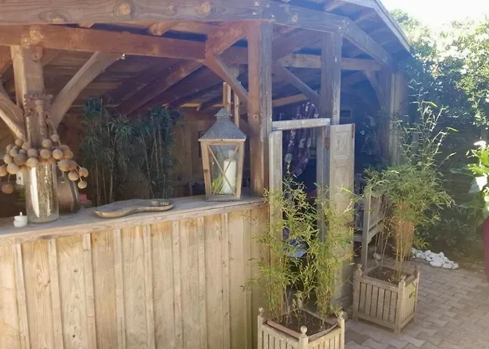 Villa Soimi, 4 Chambres, Petite Piscine, Plages A Pieds