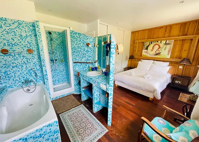 Soimi, 4 Chambres, Petite Piscine, Plages A Pieds Villa *